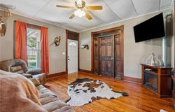 208 E 3rd Avenue, Garnett, KS 66032