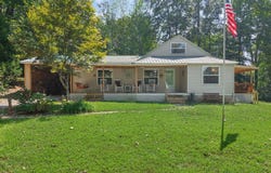 174 Old Log Rd, Celina, TN 38551