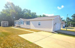5062  Stone Ridge Dr, Kalamazoo, MI 49009