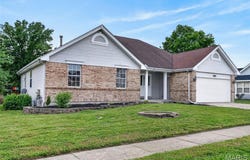 3951 Triple Crown Drive, Florissant, MO 63034