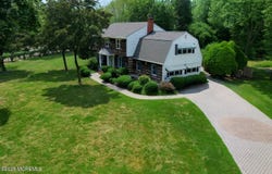 32 Woods Road, Freehold, NJ 07728