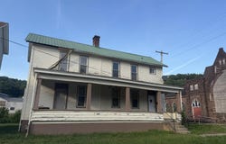 217 Pleasant Street, Mannington, WV 26582