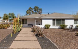 2902 E AVALON Drive, Phoenix, AZ 85016