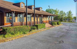 7052 Benton Road, Paducah, KY 42003