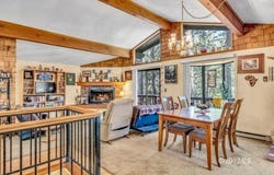 25105 Franklin DR, Idyllwild-Pine Cove, CA 92549