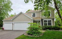 10447 Kilbirnie Road, Woodbury, MN 55129