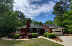 453 Jackson Lake Inn, Jackson, GA 30233