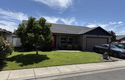 606 Karic Way, Eagle Point, OR 97524