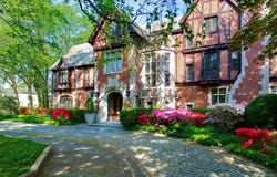 107 Bayview Road, Manhasset, NY 11030
