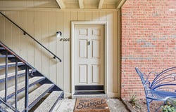 8006 Westover Dr, Louisville, KY 40059