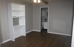 1504 Lakeview Dr, Lockhart, TX 78644