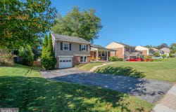 720 WISTERIA Drive, NEWTOWN SQUARE, PA 19073