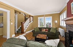 2816 E 1st St, Duluth, MN 55812