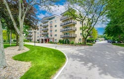255 N Portage Path unit: 213, Akron, OH 44303