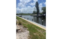 376 MOORINGS COVE DRIVE, TARPON SPRINGS, FL 34689