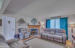 76 Meadowland Drive, Damascus, PA 18415