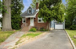227 Elmwood Ave, Union Twp., NJ 07083-6747