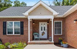 7 OAK VIEW DR, Staunton, VA 24401