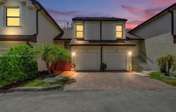 9570 SW 3rd Ct, Pembroke Pines, FL 33025
