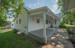 407 N Pine Street, Pierce City, MO 65723