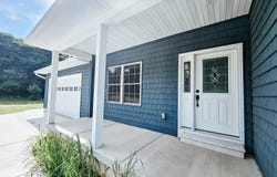 1038 Lochaven, Hillsdale, MI 49242