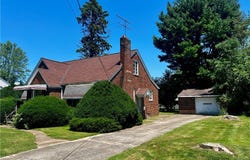 321 S Lake Street, Amherst, OH 44001
