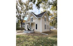 432 S RANDOLPH Street, Macomb, IL 61455