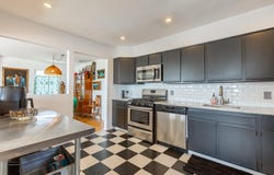 26 Bayview Avenue W, Lindenhurst, NY 11757