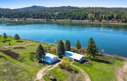 342 Open Skies Rd, Newport, WA 99156