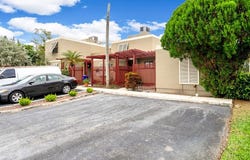 1591 W Fairway Rd, Pembroke Pines, FL 33026