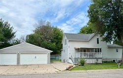 2224 Circle Drive, Worthington, MN 56187
