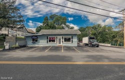 1 William Street, Hagaman, NY 12086