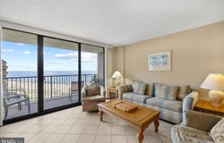 810 HARBOUR HOUSE RD #810, BETHANY BEACH, DE 19930