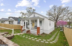 821 JEFFERSON AVENUE, CHARLES TOWN, WV 25414