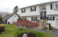1142 Brookdale Avenue, Bay Shore, NY 11706
