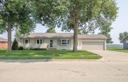 2033 17th St, Rock Valley, IA 51247
