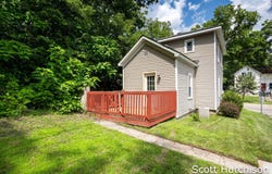 219 E LINCOLN AVENUE, IONIA, MI 48846
