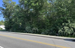 36 Lake Parkway, Webster, MA 01570