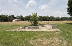 526 W Brummitt Street, Owensville, IN 47665-8734