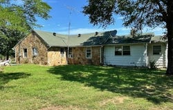 12074 S 1600 Road, Nevada, MO 64772