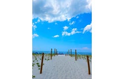 111 40th St, Mexico Beach, FL 32456