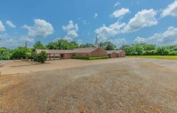 139 An County Road 389, Palestine, TX 75801