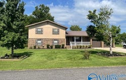 203 Hannah Avenue SE, Attalla, AL 35954