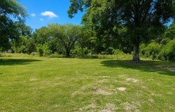 14202 Jones Rd, Ponchatoula, LA 70454