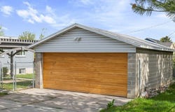 5597 S HILLSIDE Dr E, Murray, UT 84107