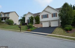 40 SCARLET OAK DRIVE, ETTERS, PA 17319