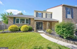 30 LANCELOT LA, MOUNT LAUREL, NJ 08054