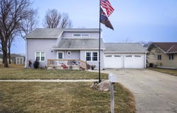 1310 E Maple Ave, Norfolk, NE 68701