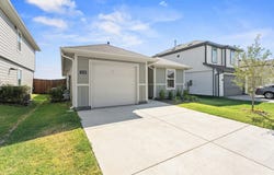 5509 Corduroy Road, Krum, TX 76249