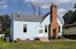 1516 Mendelssohn Avenue N, Golden Valley, MN 55427